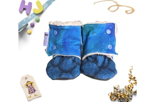 Buy 9-12m Sherpa Stay on Booties Dragon Scales now using this page
